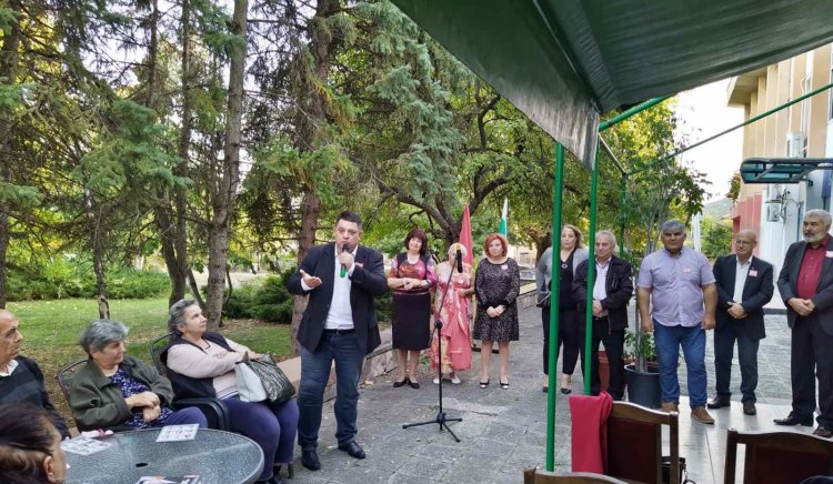 С много музика, оптимизъм и настроение „БСП за България“ закри своята предизборна кампания в Мездра